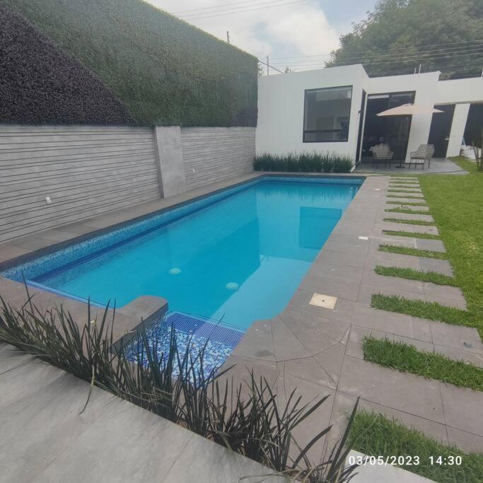 Casa Familiar Con Alberca Privada Climatizada Βίλα Γκουανταλαχάρα Εξωτερικό φωτογραφία